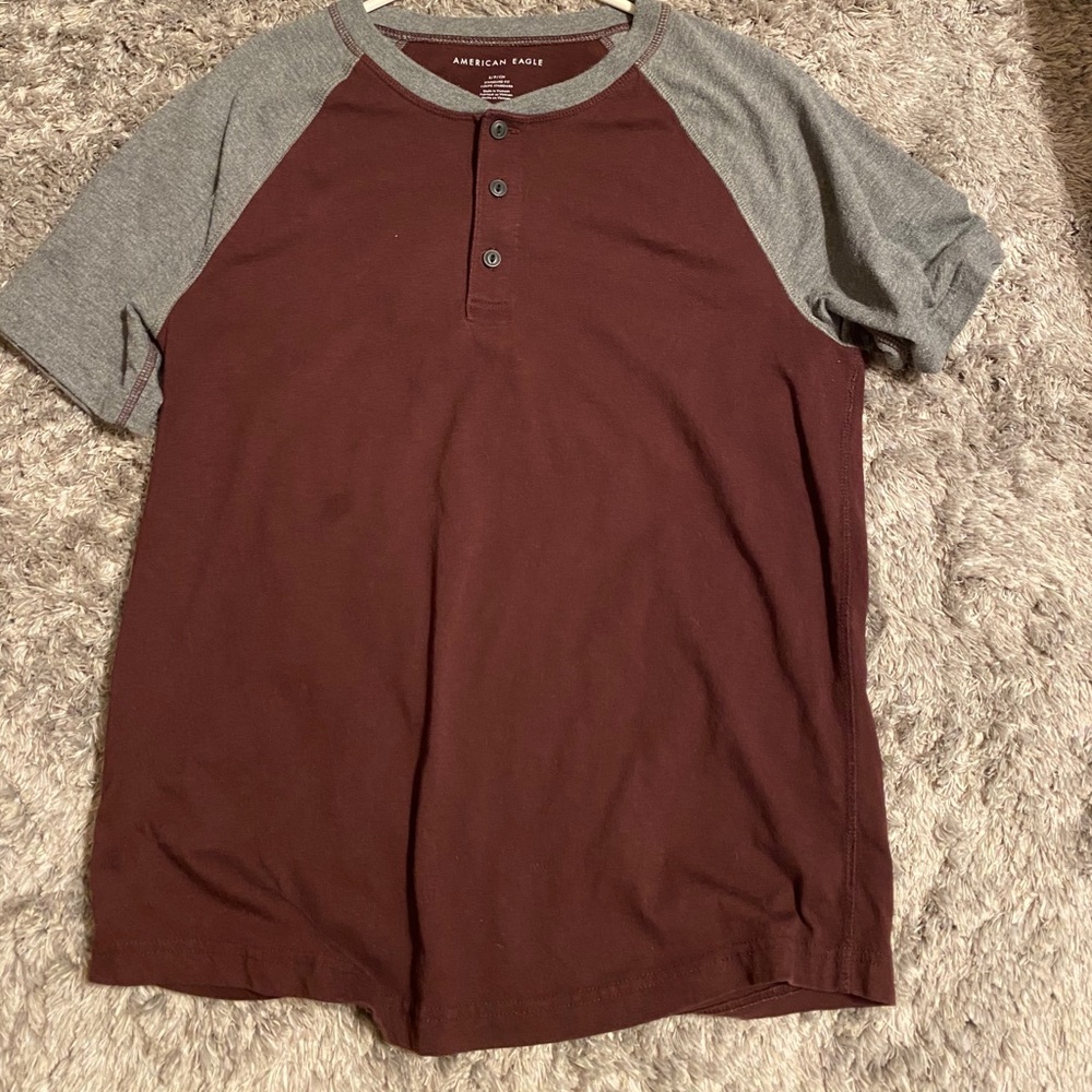 American Eagle T-Shirt
